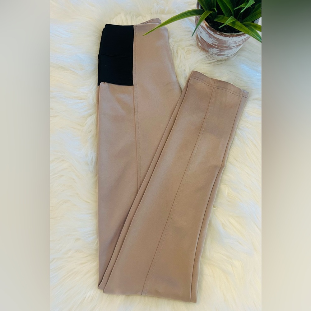 Woman’s Beige Leggings Pants Black Elastic Side Panels Ankle Length S Small